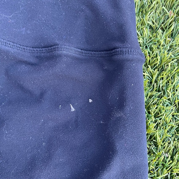 Alo Yoga Capri Leggings - Picture 3 of 5